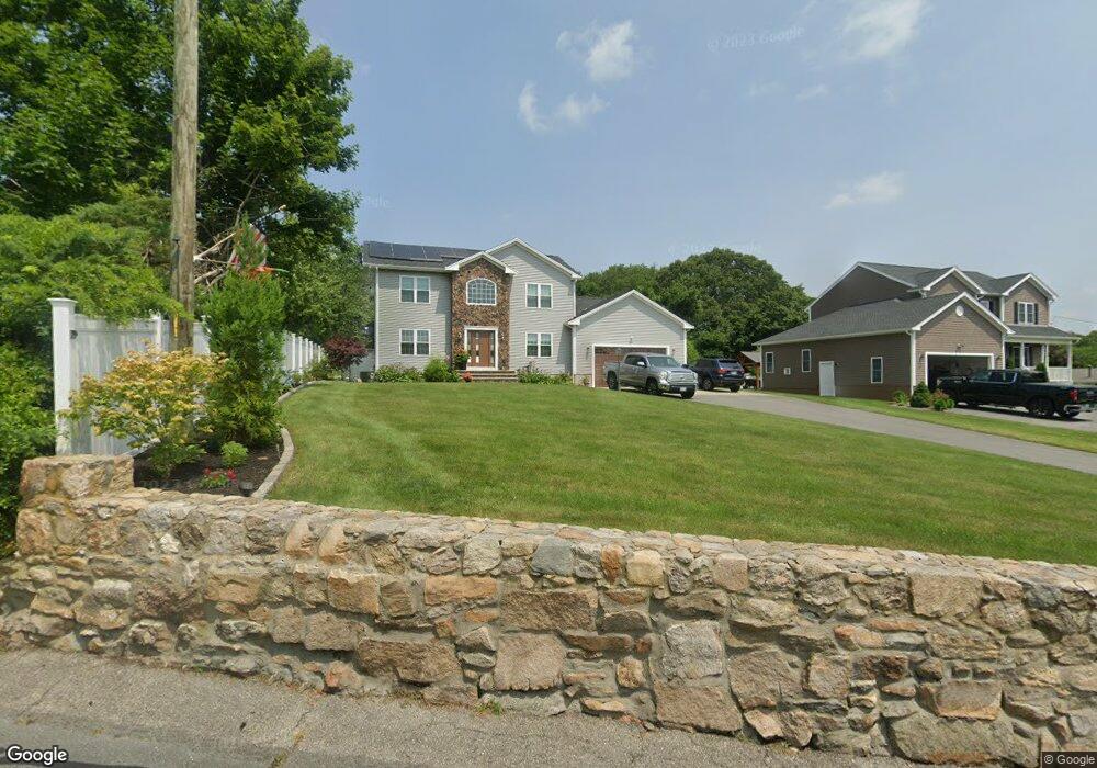 10 Sagamore Dr, South Dartmouth, MA 02748 - photo 1