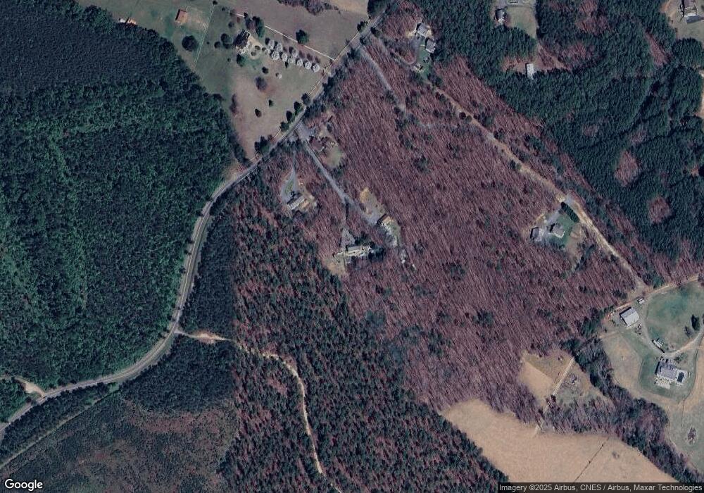 2847 Martin Kings Rd, Scottsville, VA 24590 - photo 1