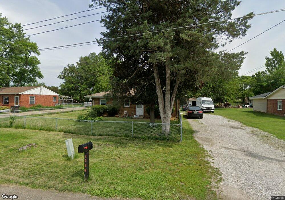 2266 E Sheridan Ave, Des Moines, IA 50317 - photo 1