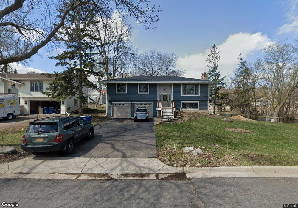 534 Division St, Excelsior, MN 55331 - photo 1