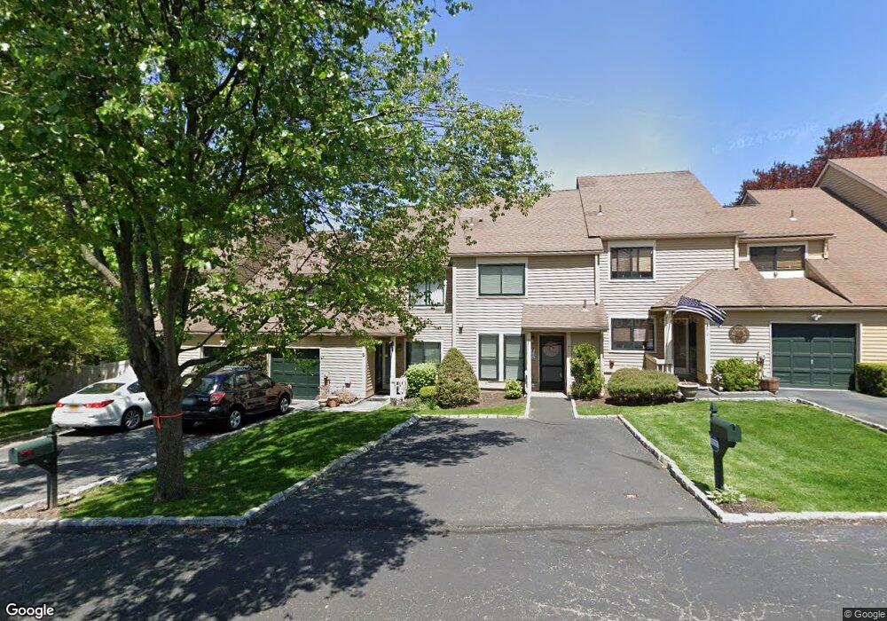 5 Lisa Ct, Dobbs Ferry, NY 10522 - photo 1