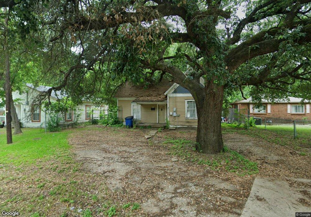 407 W Milam St, Ennis, TX 75119 - photo 1