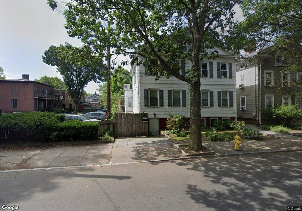 500 Chapel St unit 4, New Haven, CT 06511 - photo 1