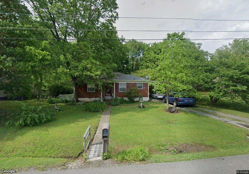 213 Meadow Dr, Shelbyville, TN 37160 - photo 1