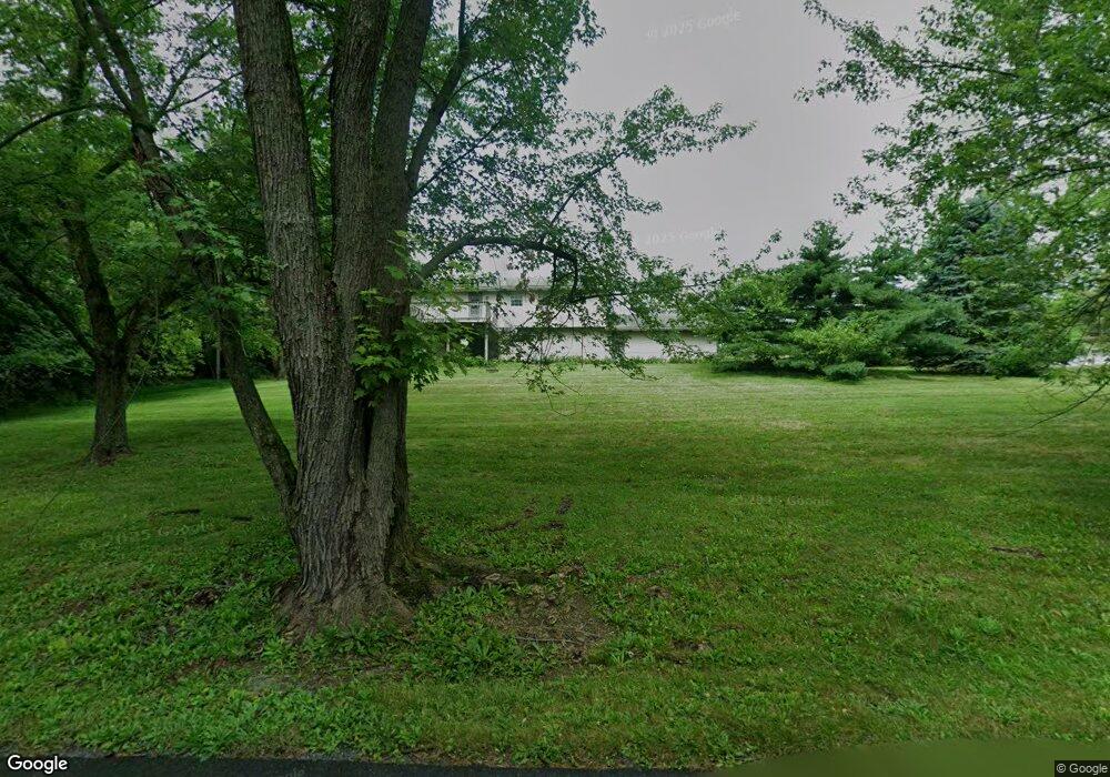 341 Kings Ct, Bath, PA 18014 - photo 1