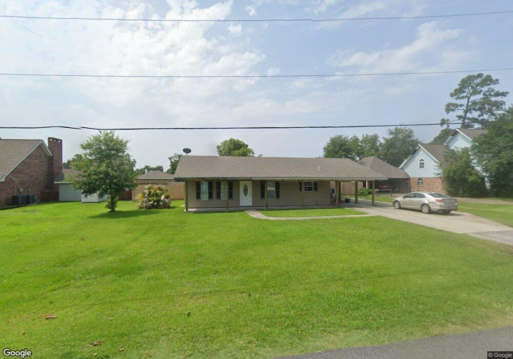 2013 Pin Oak Ln, Lake Charles, LA 70605 - photo 1