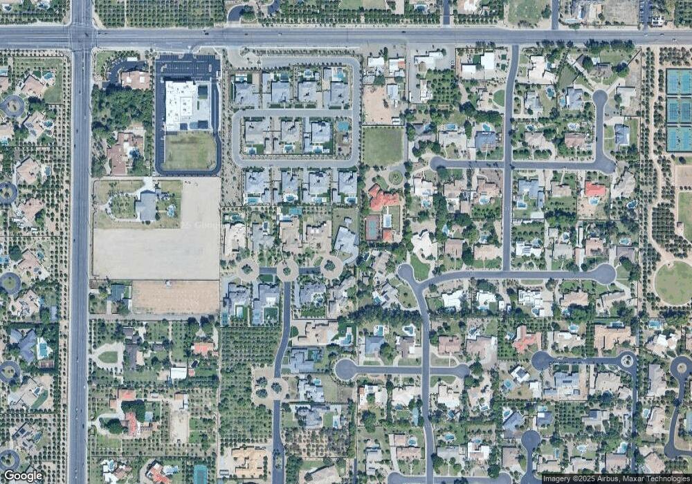 3764 E Juniper Cir unit 14, Mesa, AZ 85205 - photo 1