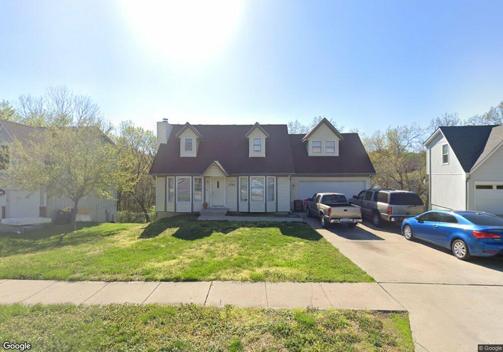 7754 Darnell St, Shawnee, KS 66216 - photo 1
