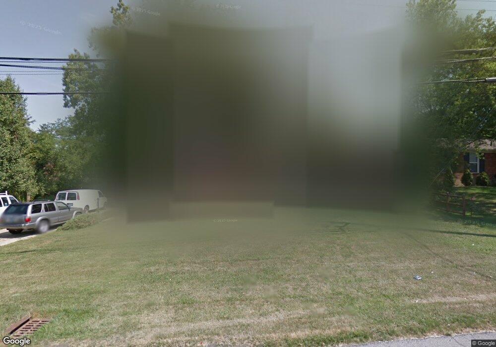 9403 Hudson Ln, Louisville, KY 40291 - photo 1