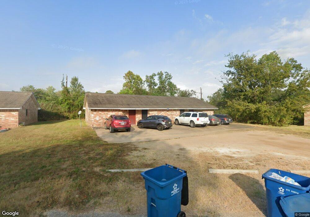 703 Willow St, Waller, TX 77484 - photo 1