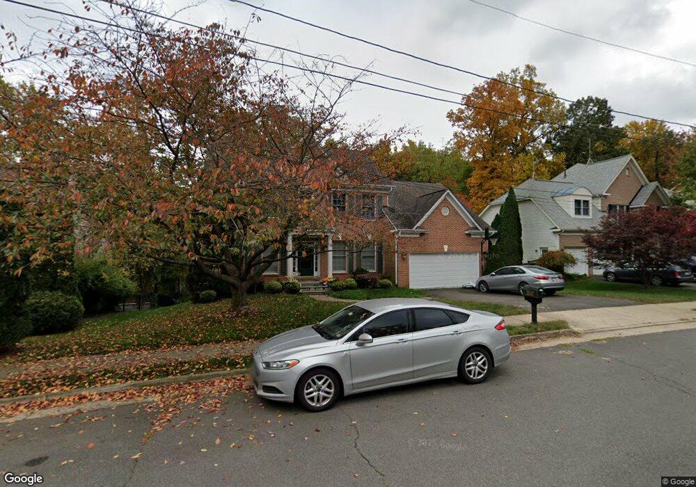 2537 Sandburg St, Dunn Loring, VA 22027 - photo 1