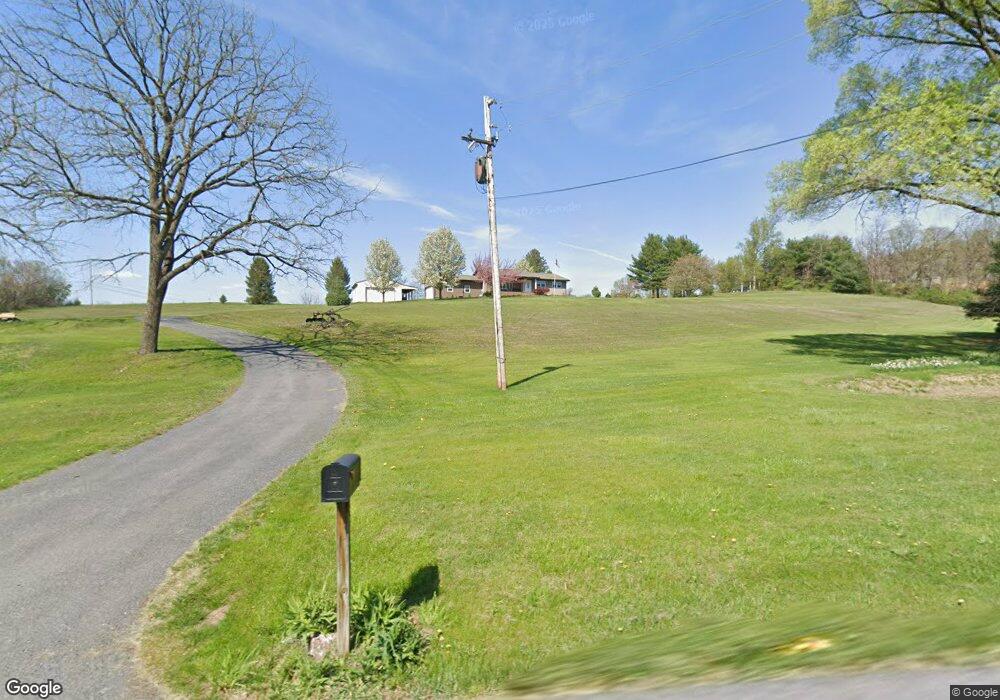 555 Scull Hill Loop Rd, Bernville, PA 19506 - photo 1