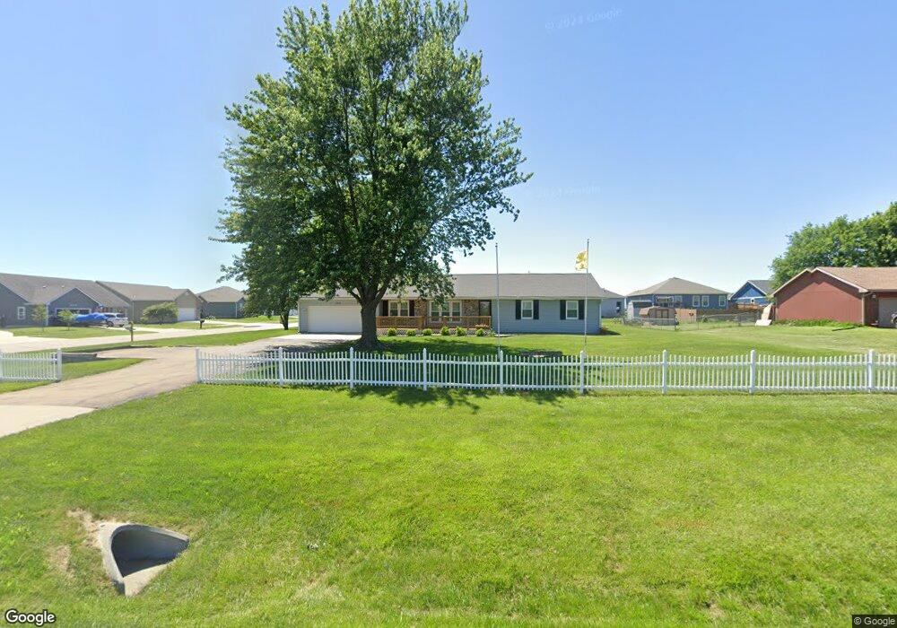 2923 SW Auburn Rd, Topeka, KS 66614 - photo 1