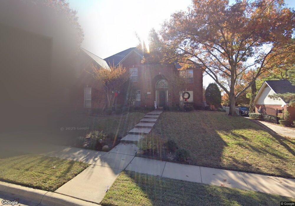 932 Carousel Dr, Bedford, TX 76021 - photo 1