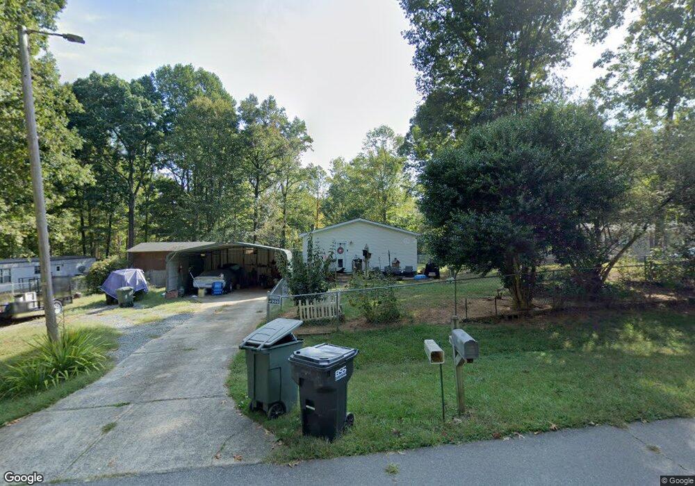 129 Arbor Dr, Statesville, NC 28677 - photo 1