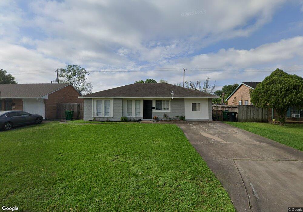 5733 Mackinaw St, Houston, TX 77053 - photo 1