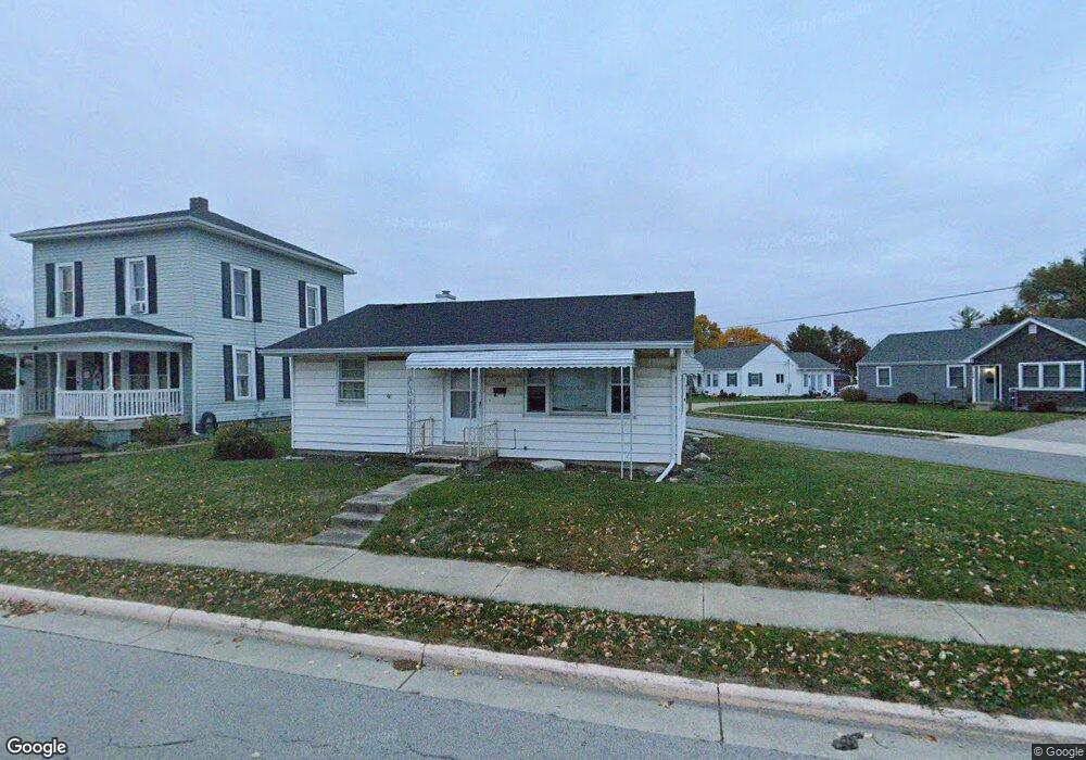 510 Bellefontaine St, Wapakoneta, OH 45895 - photo 1
