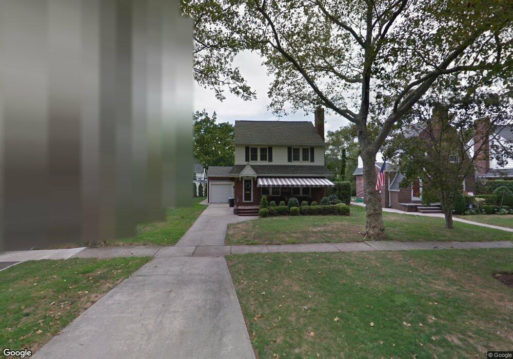 12 Jefferson St, Garden City, NY 11530 - photo 1