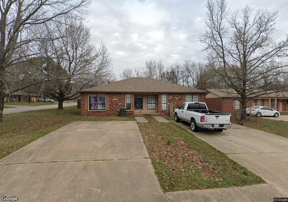 1656 E Evalyn Cir, Fayetteville, AR 72701 - photo 1