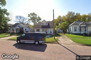 107 E Park Ave, Flandreau, SD 57028