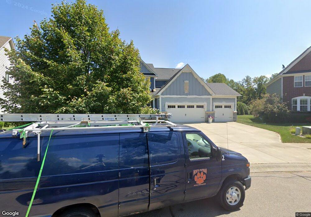 3123 Red Fox Cir, Columbus, IN 47201 - photo 1