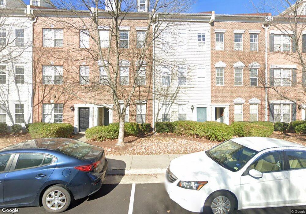 42514 Hollyhock Terrace unit 42514 Hollyhock Terr, Ashburn, VA 20148 - photo 1