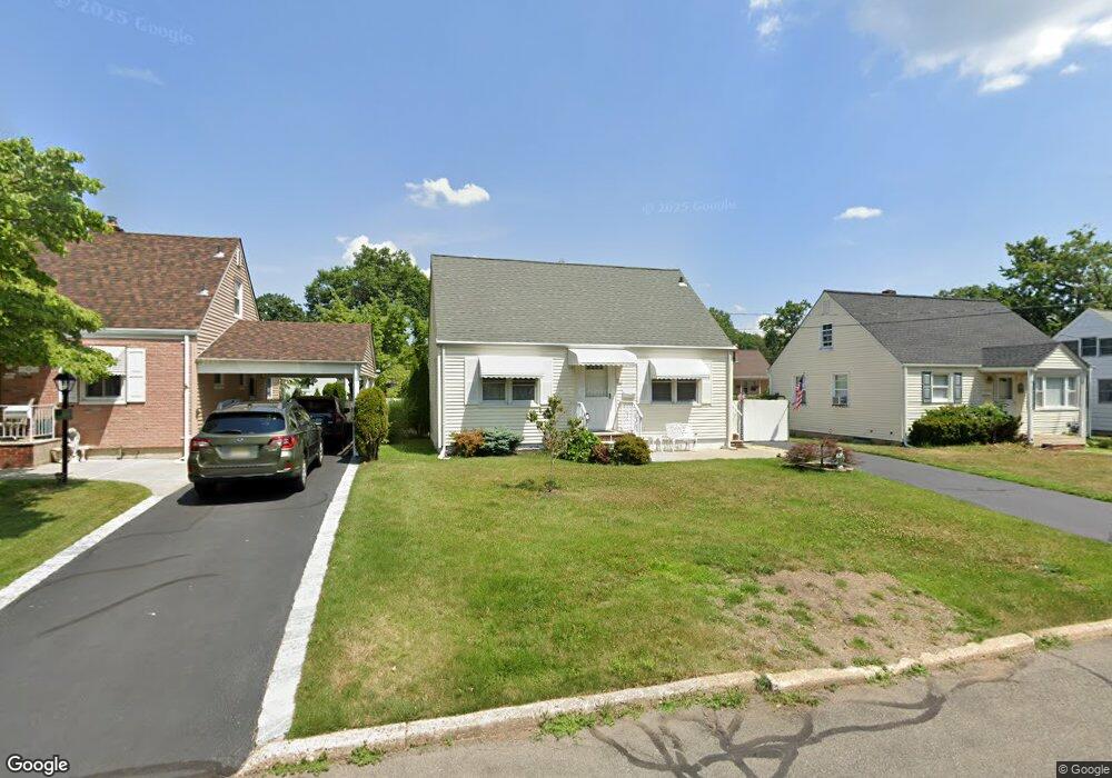 329 Lorraine Ave, Middlesex, NJ 08846 - photo 1