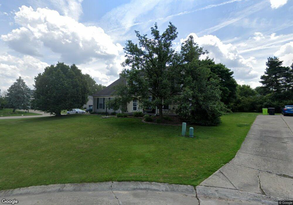 5453 Charrington Ct, West Bloomfield, MI 48324 - photo 1