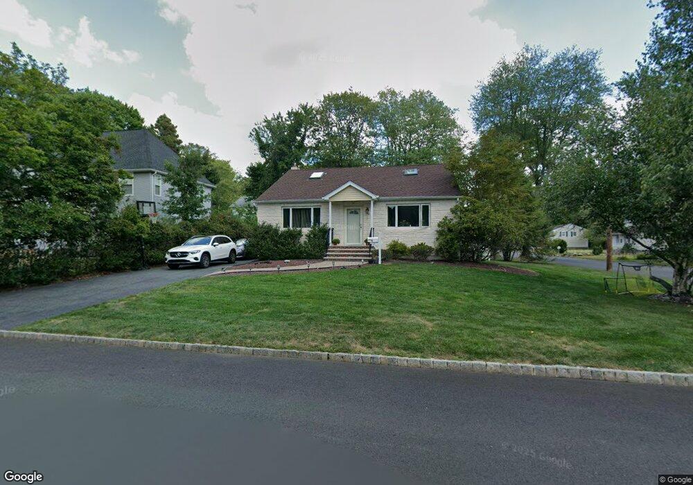 142 Madison Ct, Livingston, NJ 07039 - photo 1