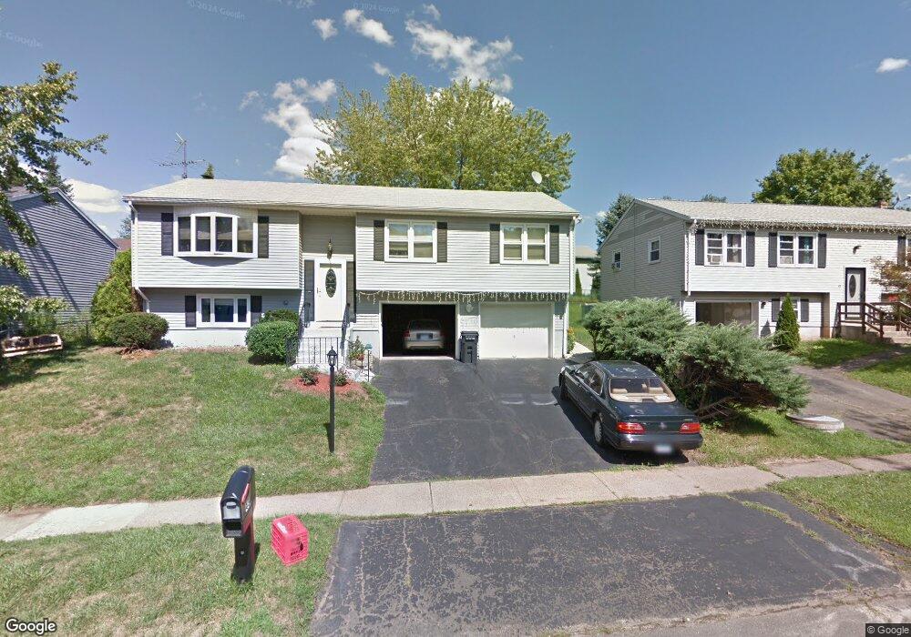 43 Roberta Dr, Middletown, CT 06457 - photo 1