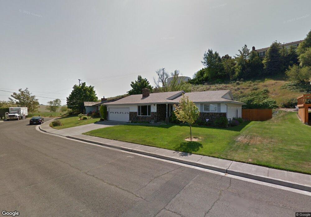 2212 SW Ladow Ave, Pendleton, OR 97801 - photo 1