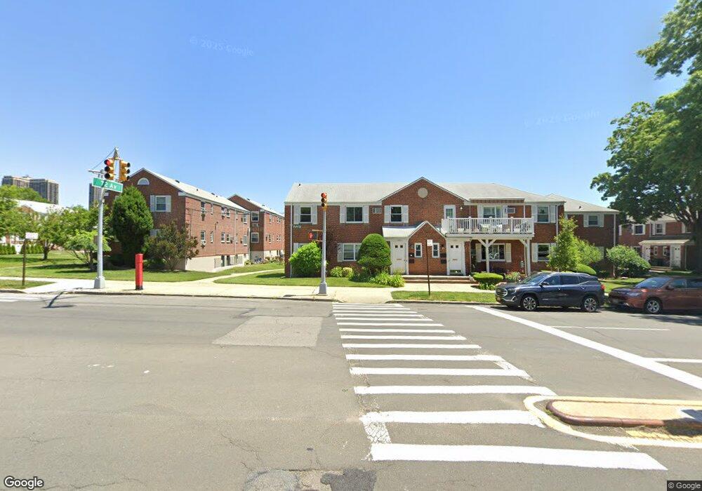 72-37 Little Neck Pkwy unit Duplex, Glen Oaks, NY 11004 - photo 1