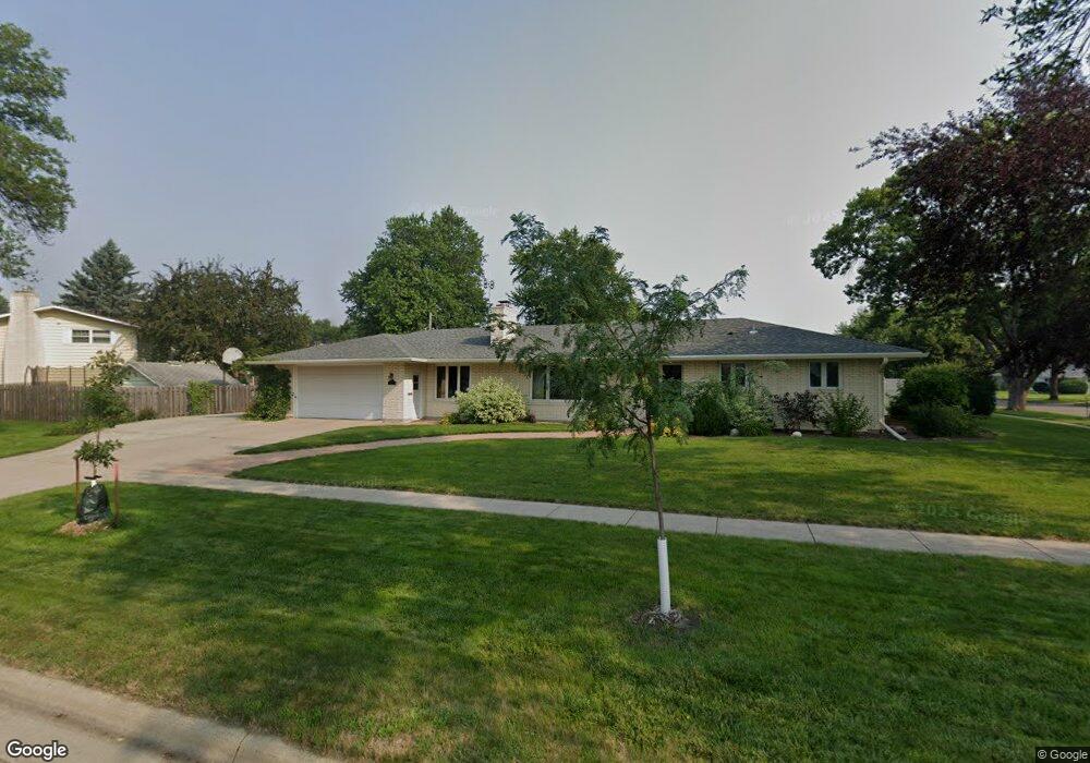 28 S Woodcrest Dr N unit N, Fargo, ND 58102 - photo 1