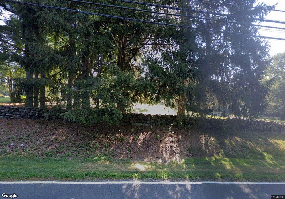 2080 Redding Rd, Fairfield, CT 06824 - photo 1