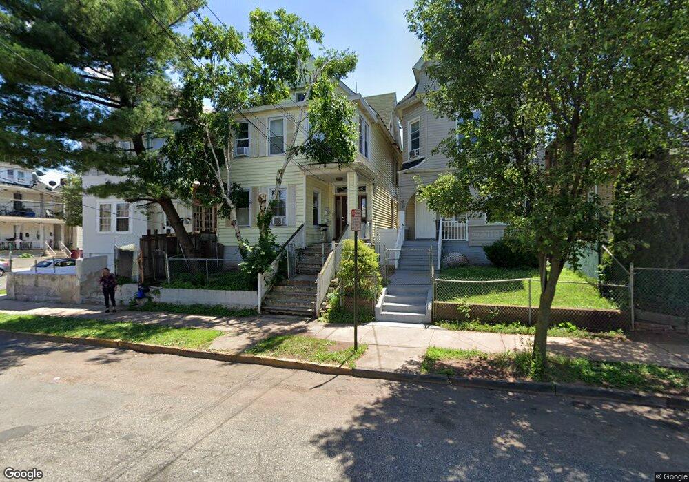 202 Redmond St, New Brunswick, NJ 08901 - photo 1