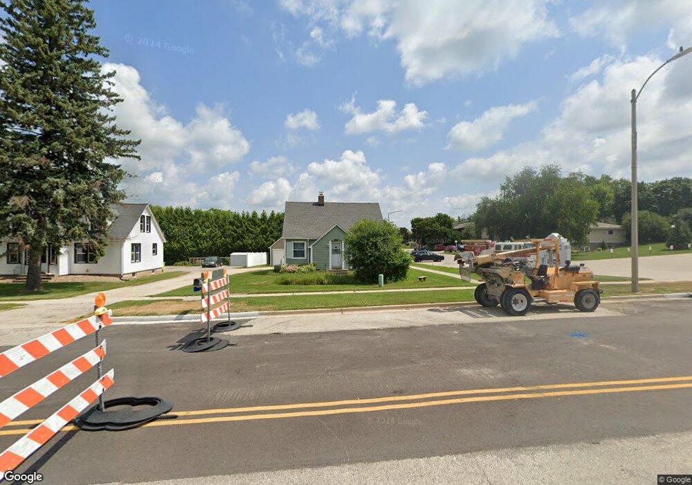 1044 Fond du Lac Ave, Kewaskum, WI 53040 - photo 1