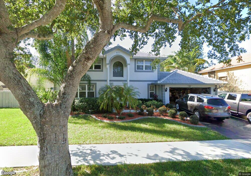 821 Greenbrier Ave, Davie, FL 33325 - photo 1