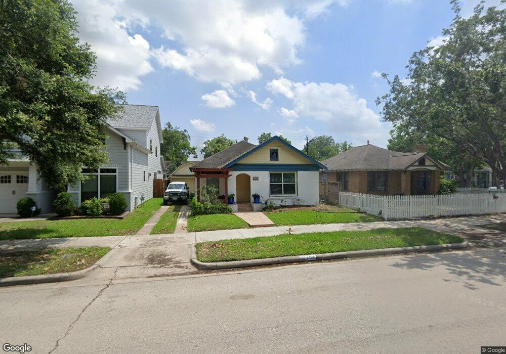 704 E 14th St, Houston, TX 77008 - photo 1