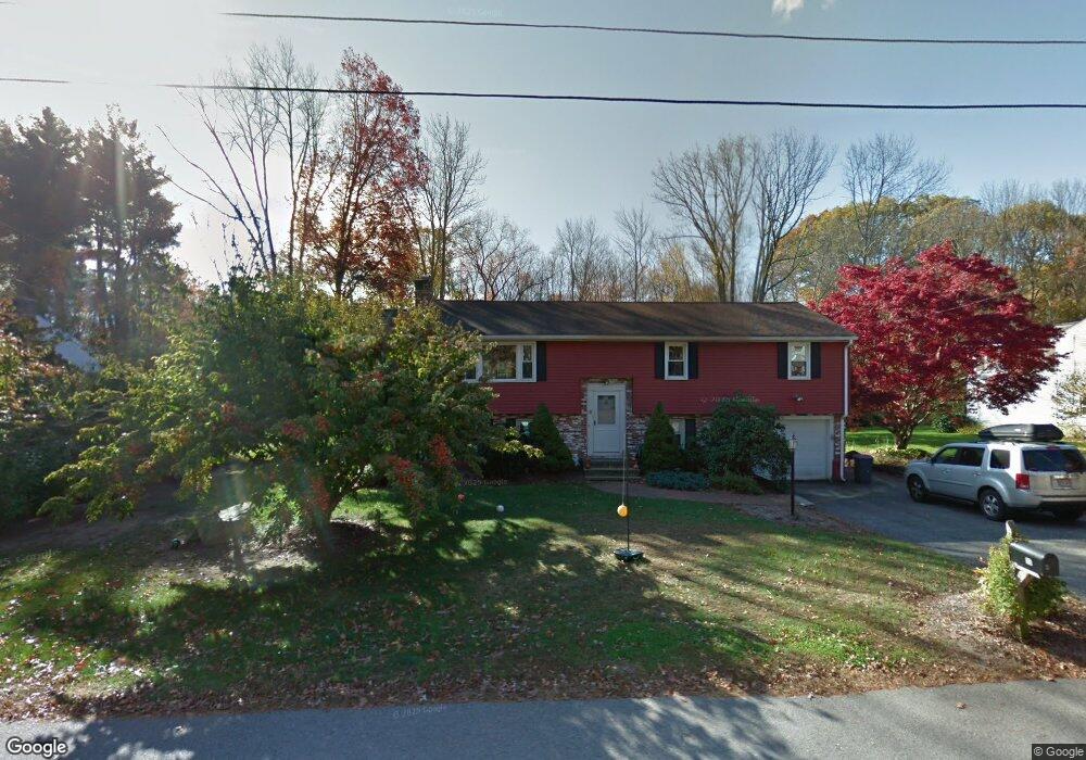 25 Holly Ln, Holliston, MA 01746 - photo 1