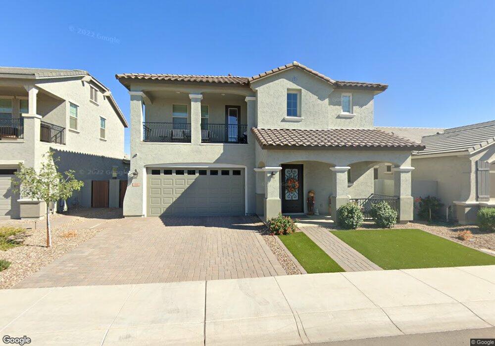 899 S Soho Ln, Chandler, AZ 85225 - photo 1