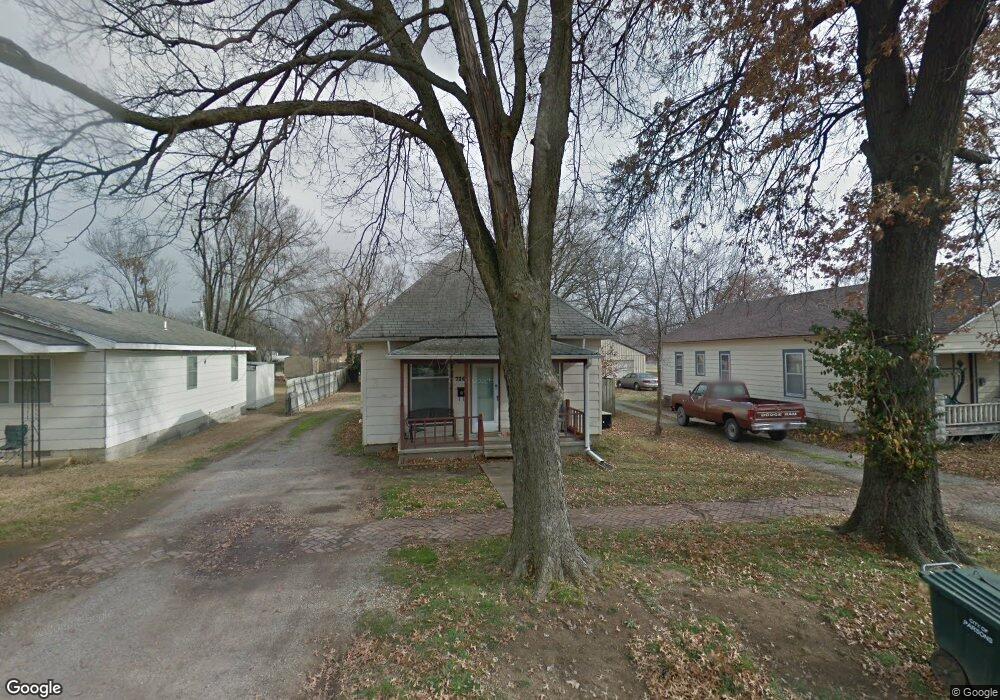 716 S 15th St, Parsons, KS 67357 - photo 1
