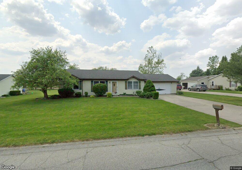 1074 S Jackson St, Nappanee, IN 46550 - photo 1