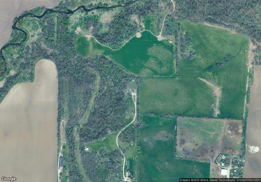 5902 Rogers Rd NW, Cedar Rapids, IA 52405 - photo 1