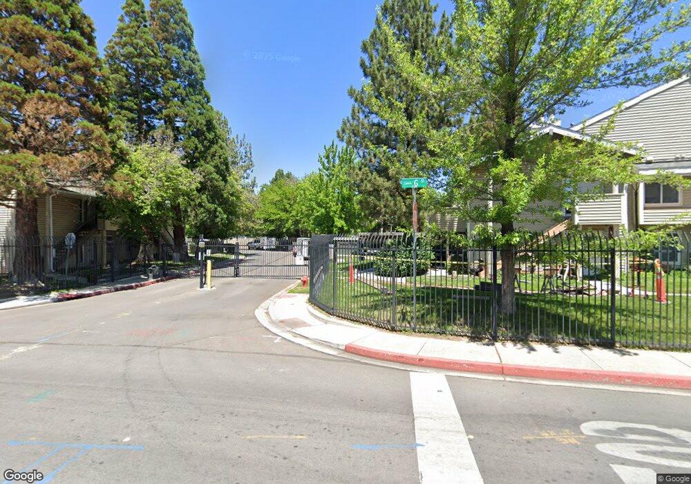 2156 Roundhouse Rd unit 8, Sparks, NV 89431 - photo 1