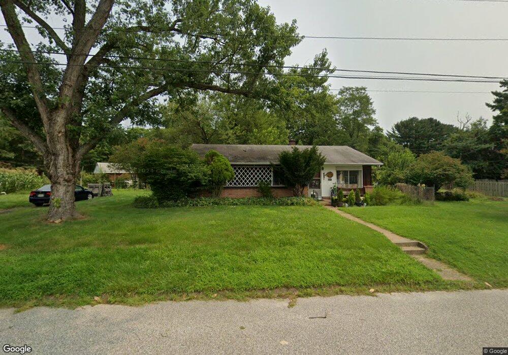 8231 Reece Heights Dr, Severn, MD 21144 - photo 1