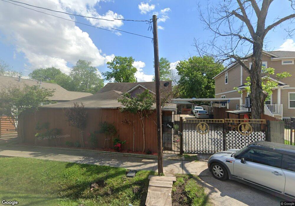 712 Barkley St, Houston, TX 77022 - photo 1