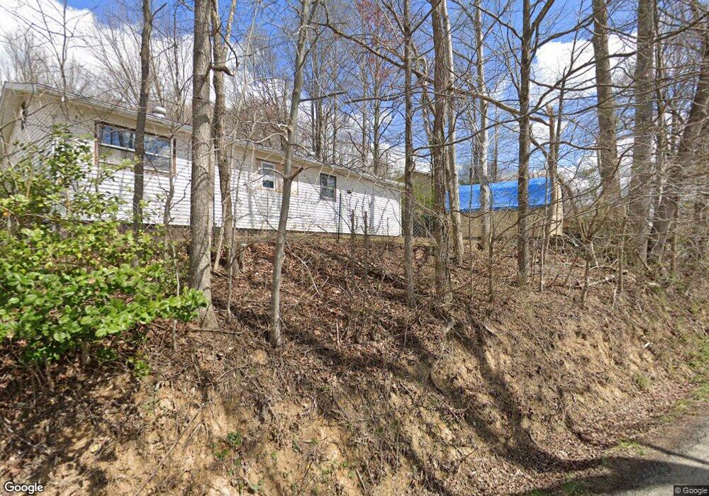 133 Mustang Aly, Coeburn, VA 24230 - photo 1