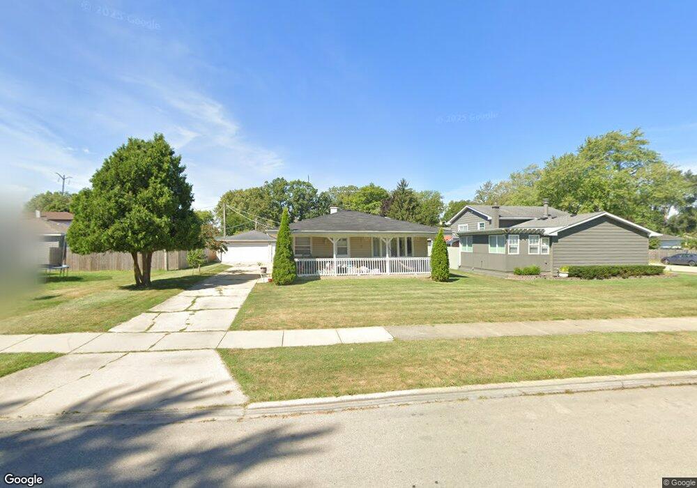 516 N Frolic Ave, Waukegan, IL 60085 - photo 1