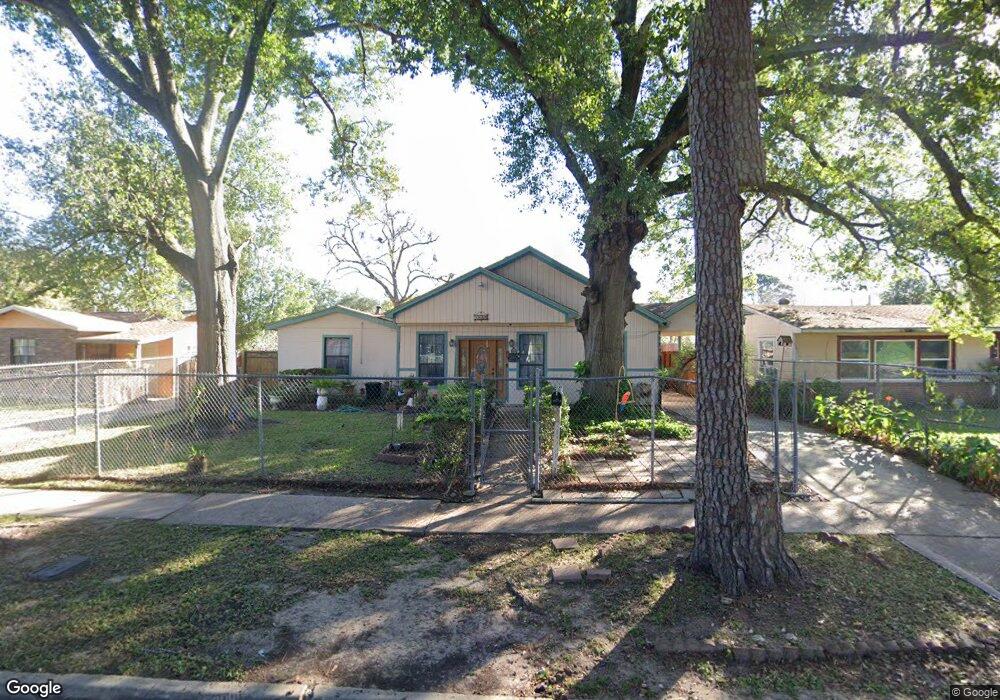 7522 Moline St, Houston, TX 77087 - photo 1