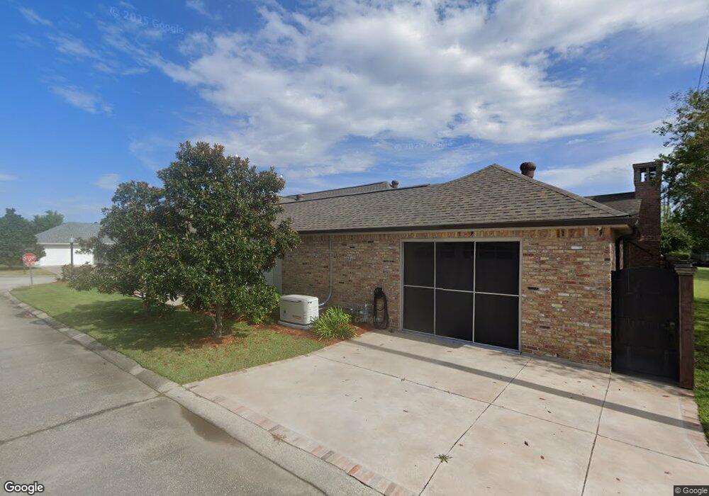 501 Sugar Mill Courtyard, Houma, LA 70360 - photo 1